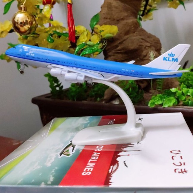 MÔ HÌNH MÁY BAY KIM LOẠI 20CM