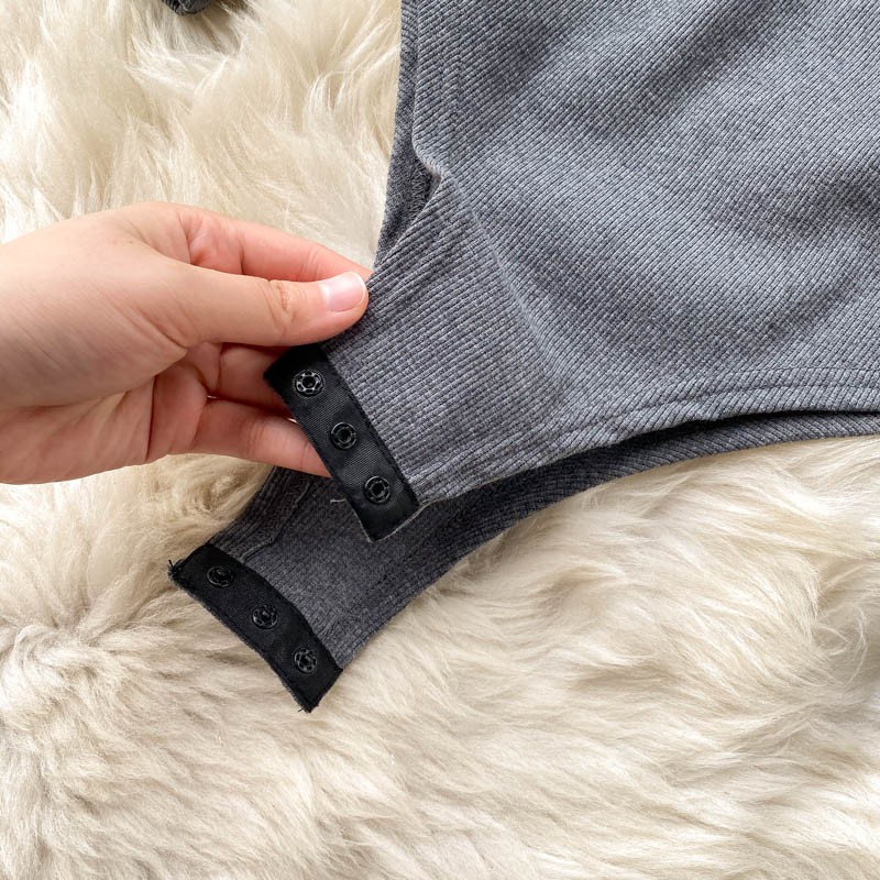 Bodysuit nữ cao cổ khoét ngực BB03 | BigBuy360 - bigbuy360.vn