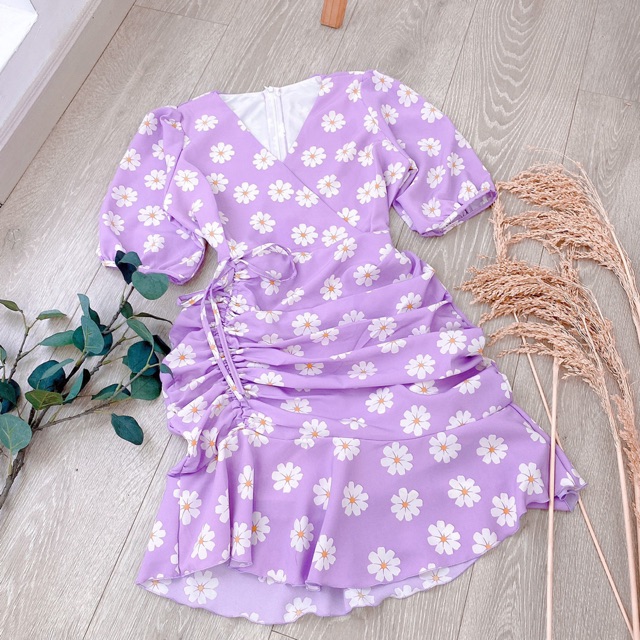 ĐẦM HOA TÍM RÚT BÊN CHÉO NGỰC TAY BO