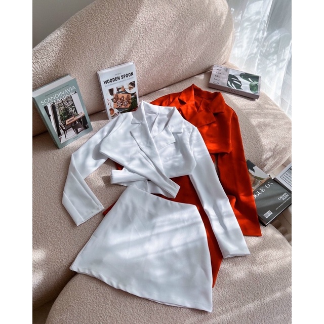 SÉT CROPTOP VEST DÂY CHÉO EO + CHÂN VÁY