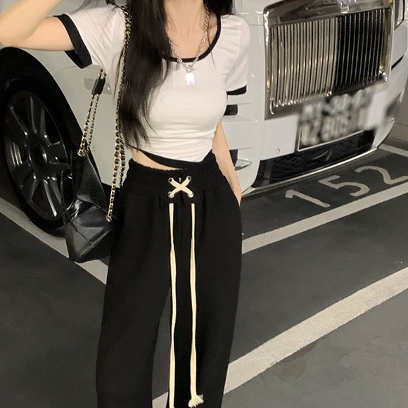 Áo Thun Ngắn Tay Ôm Dáng Gợi Cảm Dành Cho Nữ