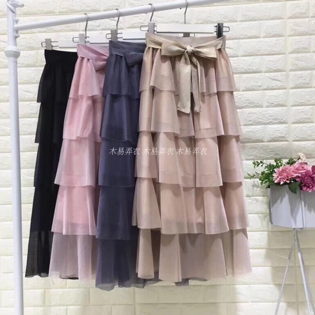 Chân váy dài nhiều tầng nhũ mềm Quảng Châu hot hit | BigBuy360 - bigbuy360.vn