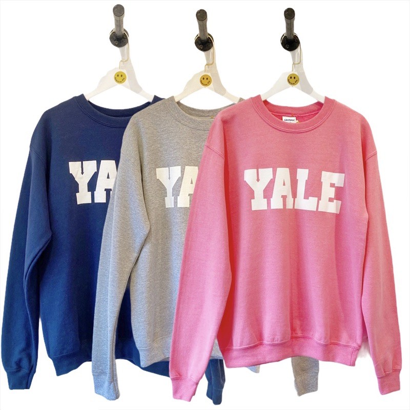 American Pie - Áo sweater Yale hồng
