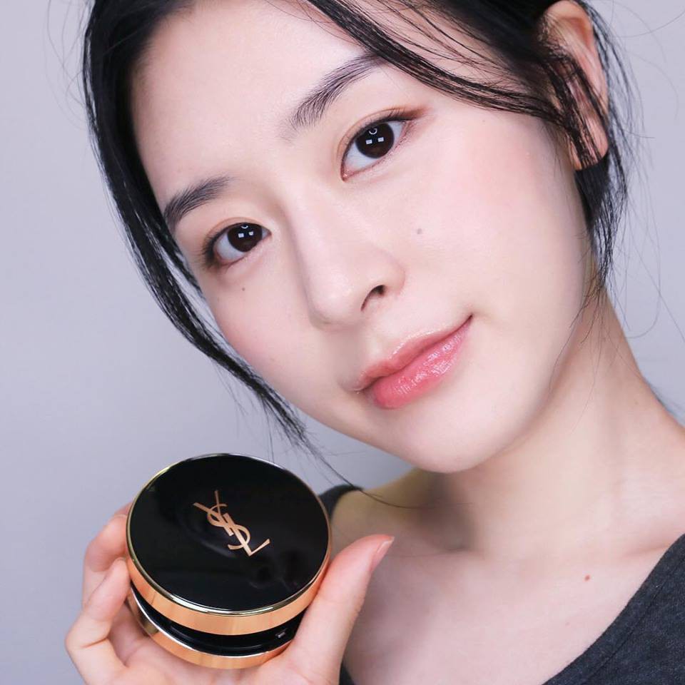 ( Full Size ) Phấn Nước YSL Le Cushion. Độ bám lâu, Có khả năng chống nắng, dưỡng ẩm tốt. Phù hợp với mọi loại da.