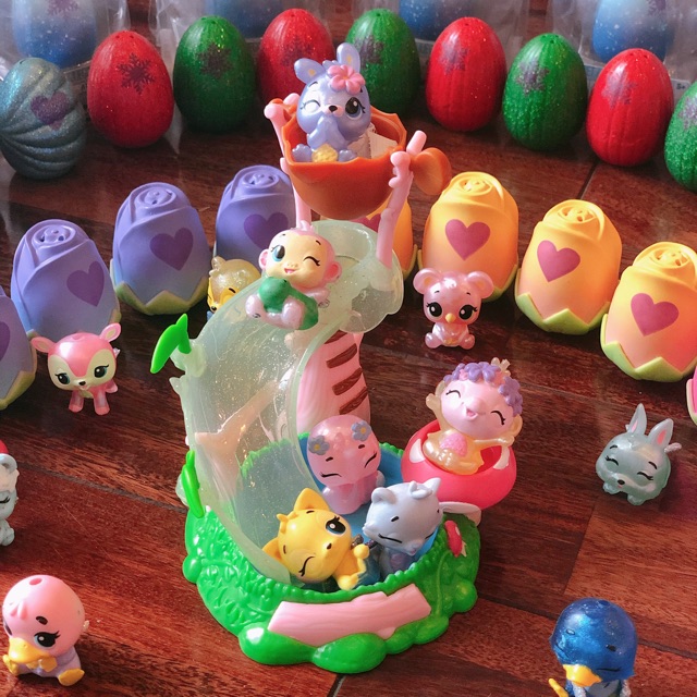 Cầu trượt/ Cầu tuột Hatchimals