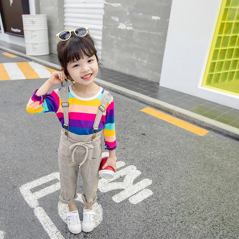 Set áo cổ tròn dài tay sọc cầu vồng + Quần yếm xinh xắn cho bé gái