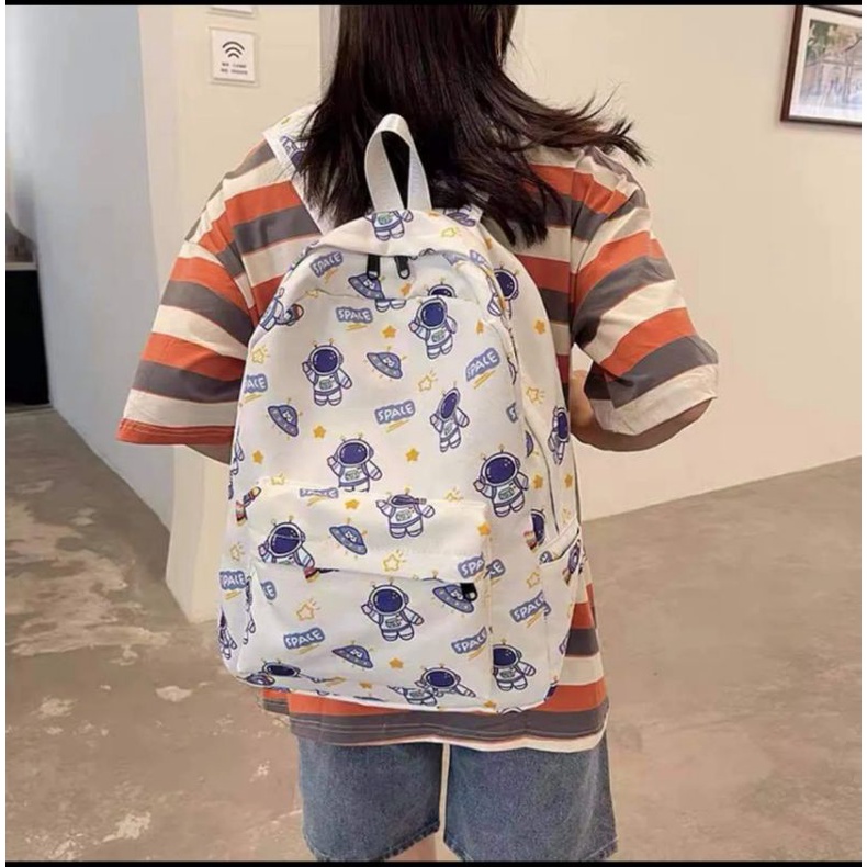 BALO IN GẤU VÀ PHI HÀNH GIA DỄ THƯƠNG VẢI BỐ