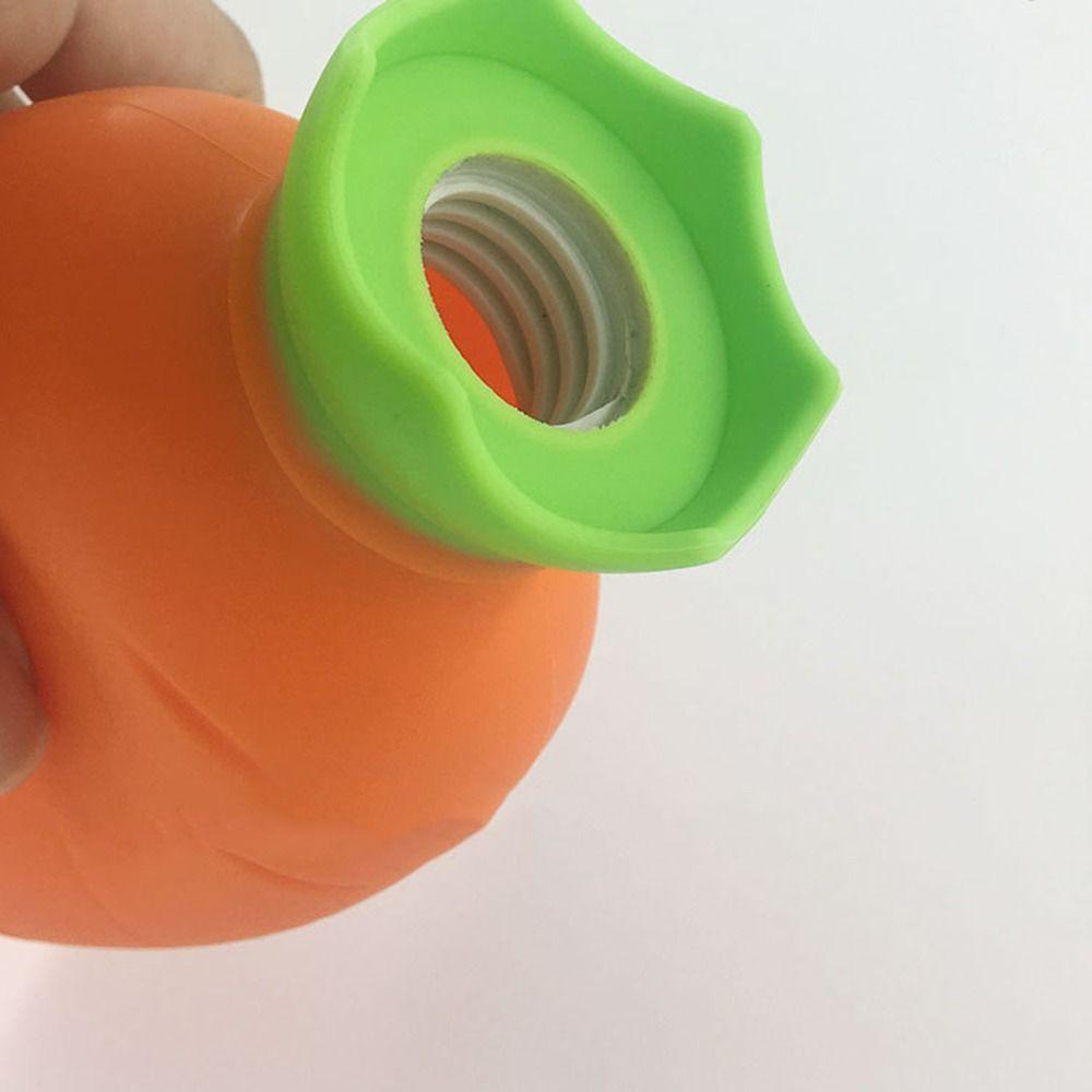 Túi Chườm Nước Nóng Bằng Silicone Hình Củ Cà Rốt
