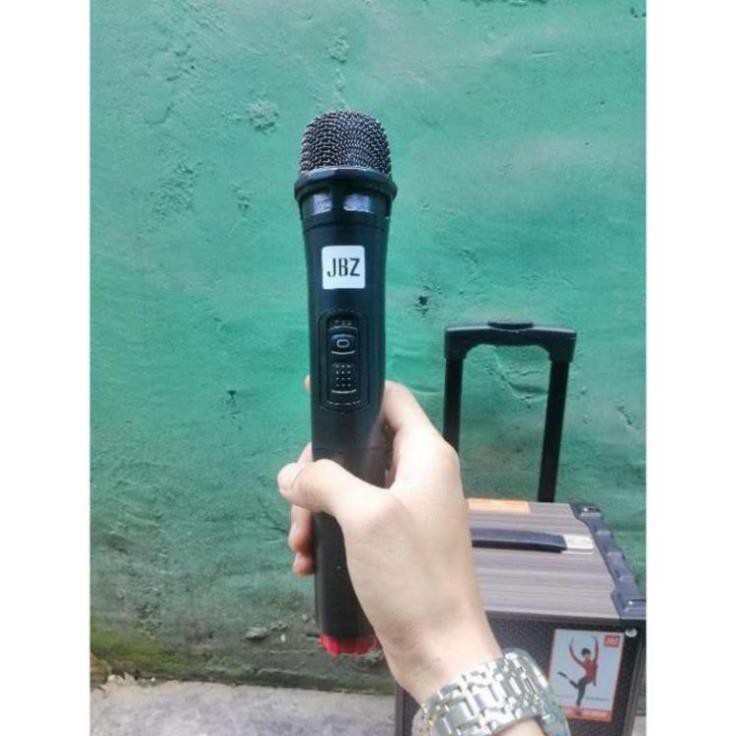 Loa kéo Jbz 108 ..2 tấc kèm  1 mic ko dây + cục sạc + dây cáp 2 đầu 3.5li + remto ..giá lẻ bằng giá sĩ..tại shop Huy Hân