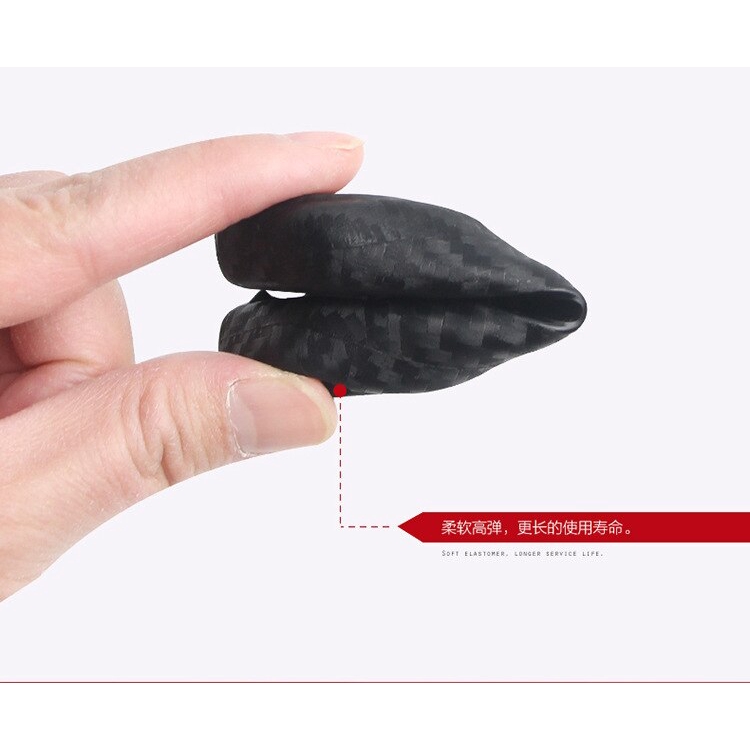 Vỏ Chìa Khóa 2 / 3 Nút Bấm Bằng Sợi Carbon Mềm Mại Cho Xe Hơi Toyota Yaris Reiz Carola Rav4
