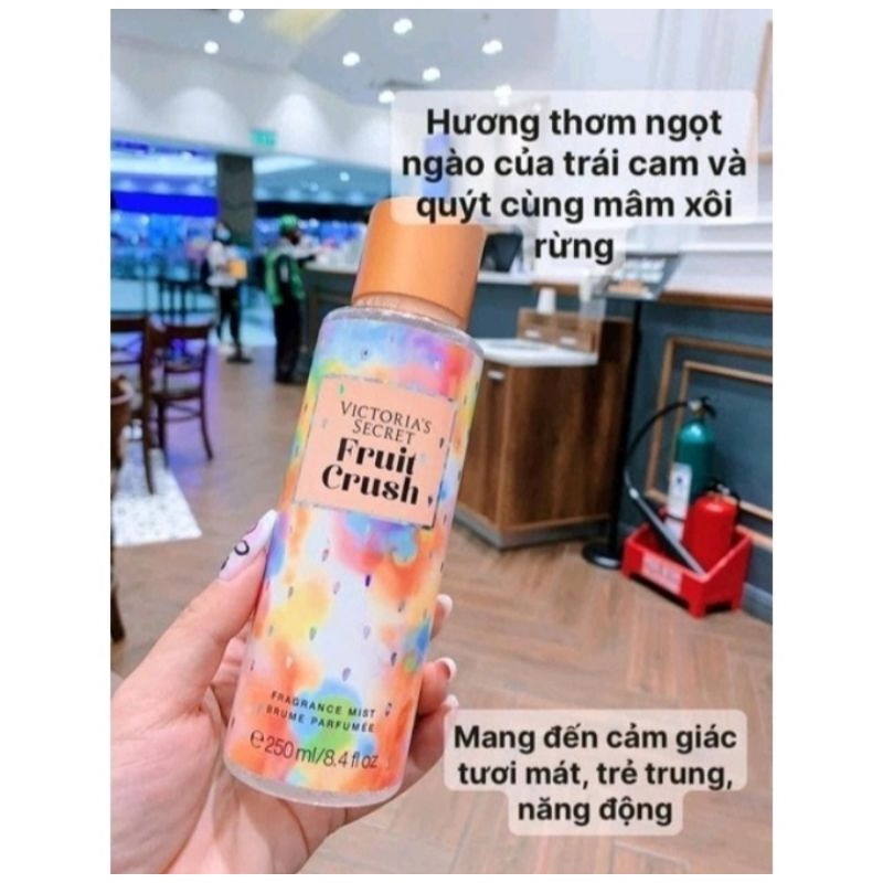 Xịt body mist
