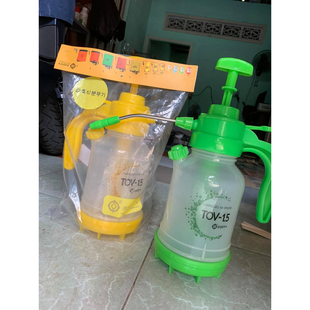 Bình phun xịt tưới cây Korea 1.5L ( có màu xanh dương. vàng đỏ xanh lá cây ) BX01
