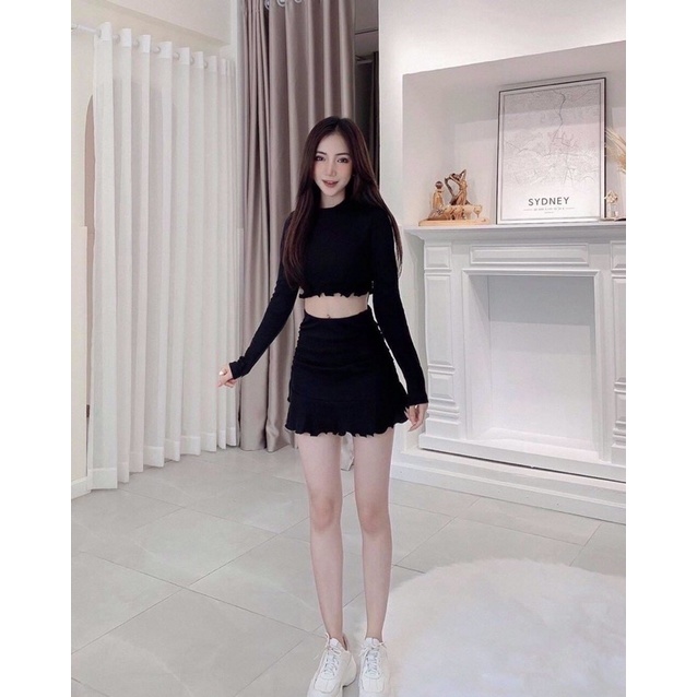 Sét Váy 2 Màu Đen Trắng Croptop Chất Siêu Dày Dặn Hang Bao Bán Shop | BigBuy360 - bigbuy360.vn
