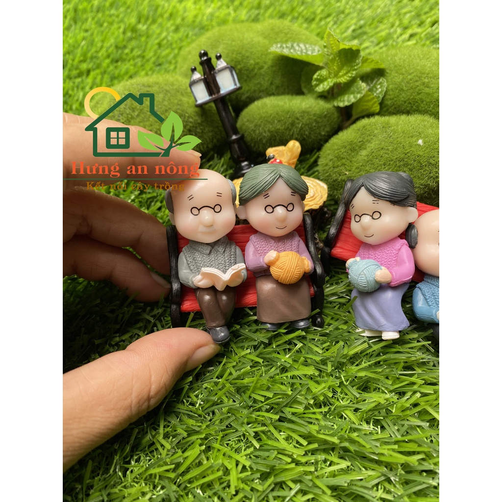 TT47 - CẶP ÔNG BÀ KÈM GHẾ GIAO MẪU NGẪU NHIÊN trang trí tiểu cảnh sen đá xương rồng cây để bàn