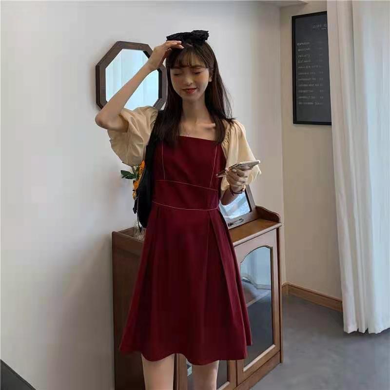 Đầm midi chữ A tay phồng màu đỏ phong cách Hepburn