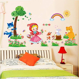 Decal dán tường Cô bé quàng khăn đỏ