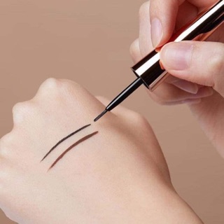 Kẻ mắt nước Pony effect