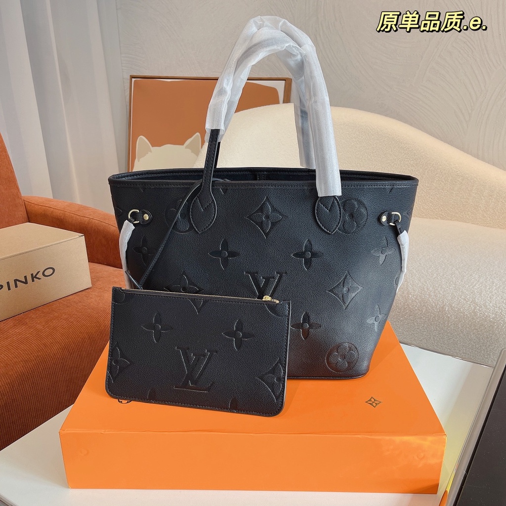 Túi Xách Da Louis Vuitton Phong Cách Thể Thao Sang Trọng Cho Nam Nữ