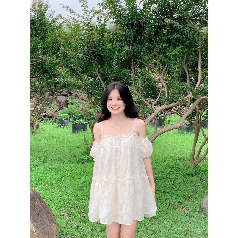 Váy trễ vai dáng xoè hoạ tiết hoa nổi - Đầm trễ vai 2 dây babydoll họa tiết hoa nổi Pea Store