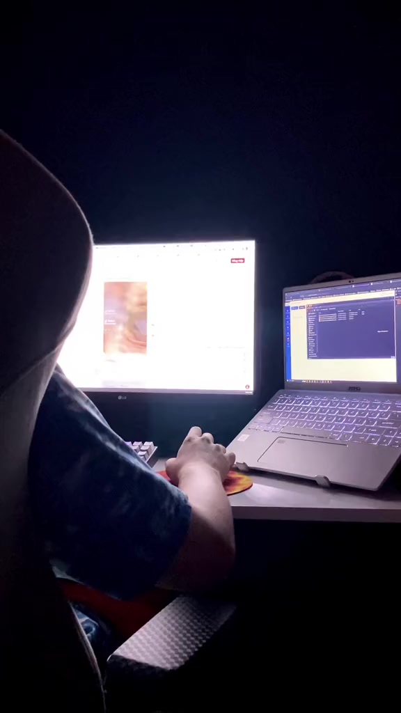 Đèn phi hành gia loa trăng V4 mới nhất 2023, Nháy theo nhạc có Loa bluetooth hình phi hành gia | BigBuy360 - bigbuy360.vn