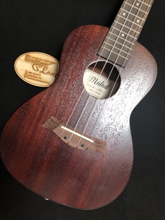 Đàn Ukulele Gỗ Hồng Đào thùng mỏng - CB2