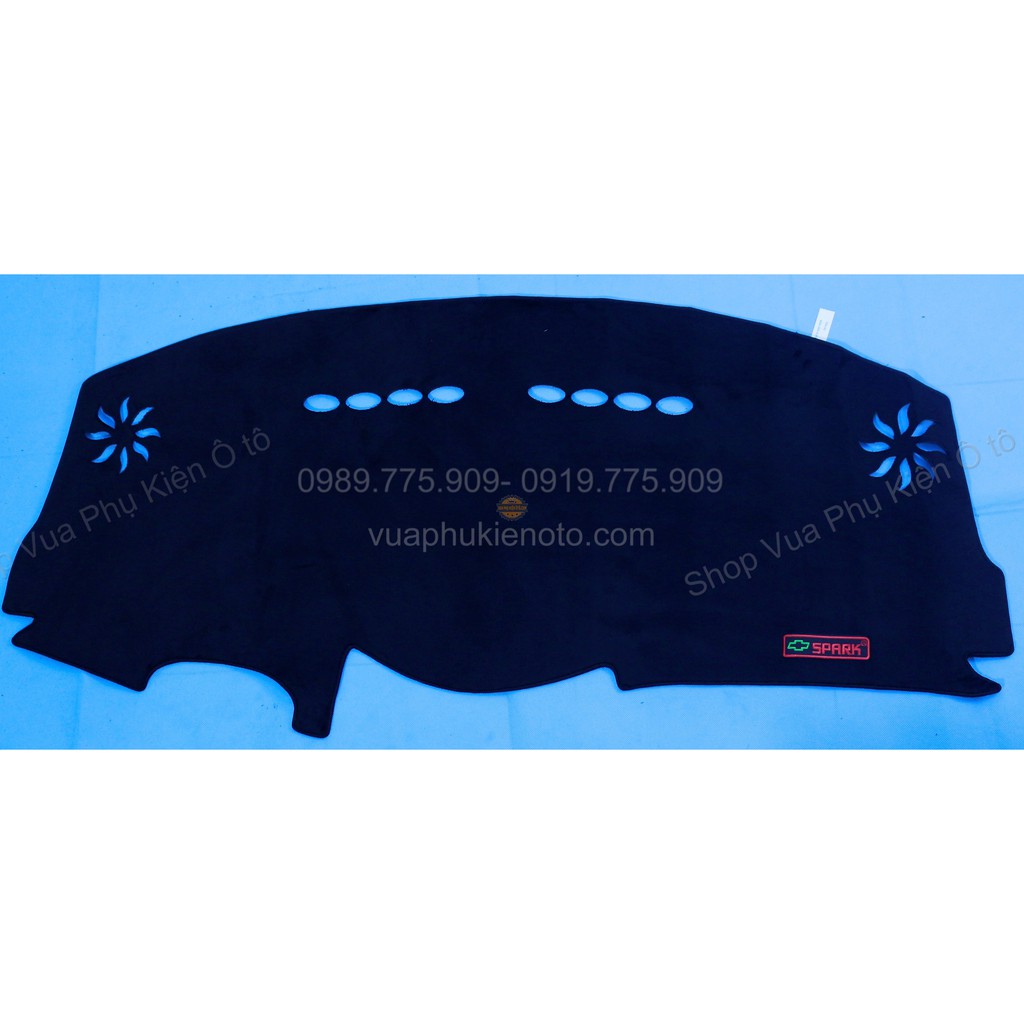 Thảm Taplo Chevrolet Spark 2004- 2012, 2013 -2018 Chất Liệu Da Vân Carbon hoặc Nhung 3 Lớp Chống Trượt