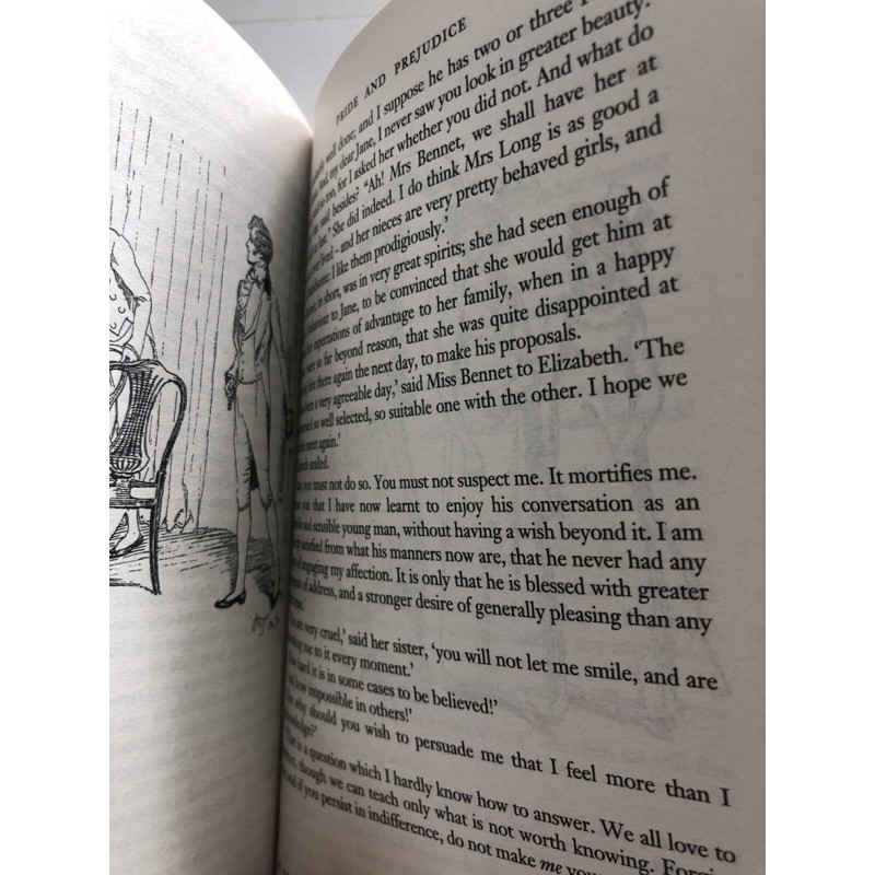 Sách ngoại văn: Pride and Prejudice.