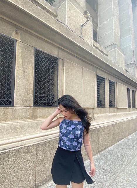 Ara top- áo croptop cổ yếm