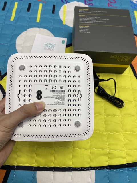 Bộ phát wifi 3G 4G Alcatel HH70 Tốc độ 300Mbps Kết nối 64 user,Hỗ trợ 2 băng tần 2.4 và 5ghz + TẶNG KÈM 2 ĂNG TEN