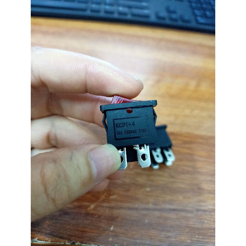 Công tắc mô tơ vắt sổ và 1 kim