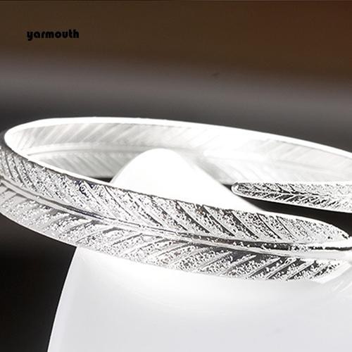 Vòng đeo tay kiểu dáng vintage thời trang cao cấp cho nữ | BigBuy360 - bigbuy360.vn