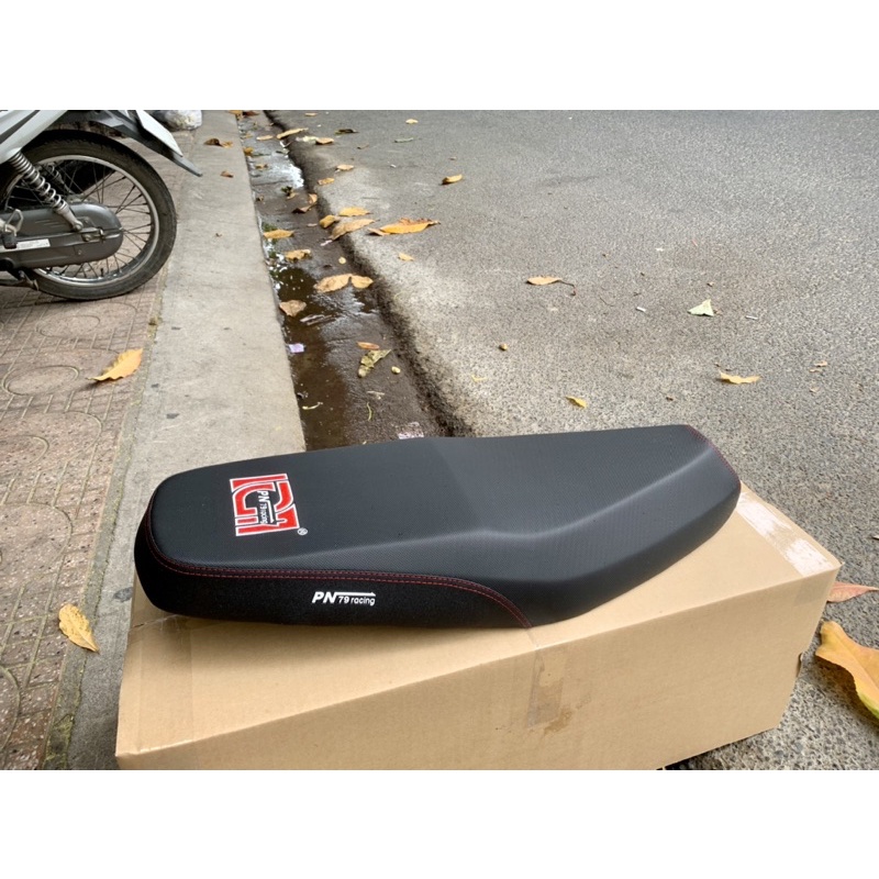 Yên gọt wave nhỏ hai tầng mút vàng logo