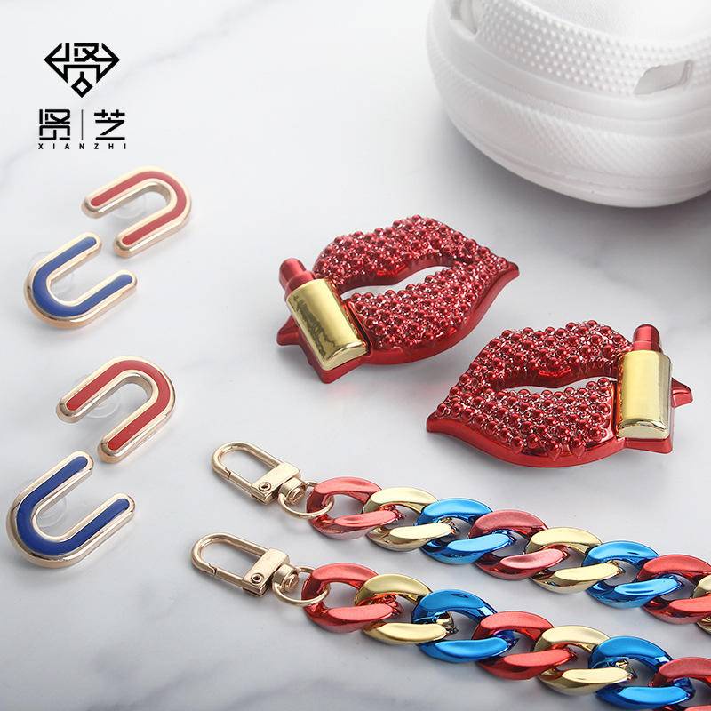 Ghim Cài Hình Đôi Môi Đỏ Cho Túi Giày croc jibz Charms