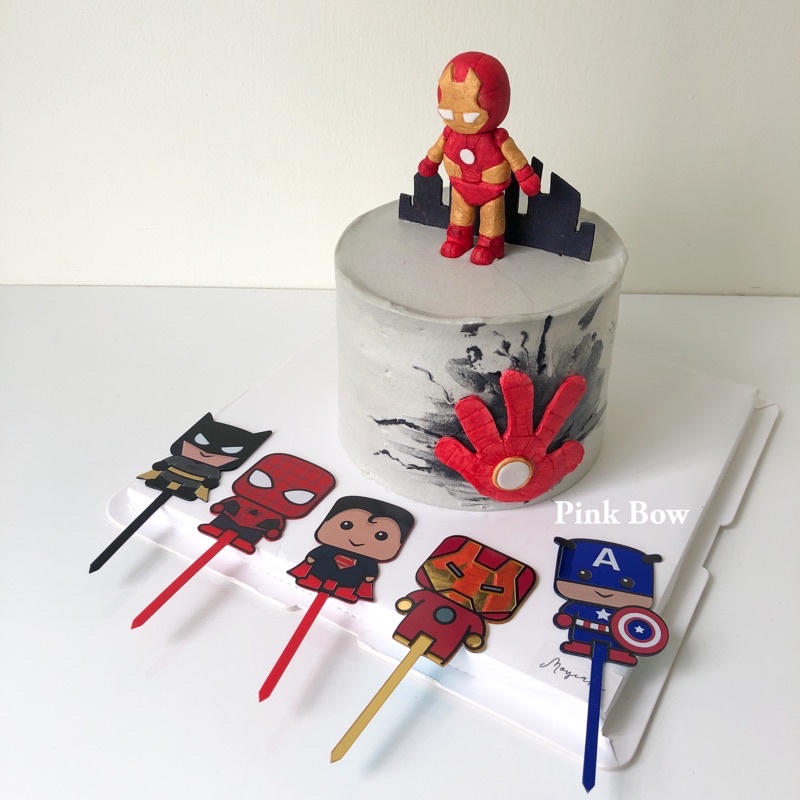 Topper mica phụ kiện trang trí bánh kem sinh nhật hình anh hùng MARVEL IRON MAN/ SPIDERMAN/ CAPTAIN/ BATMAN/ SUPPER MAN