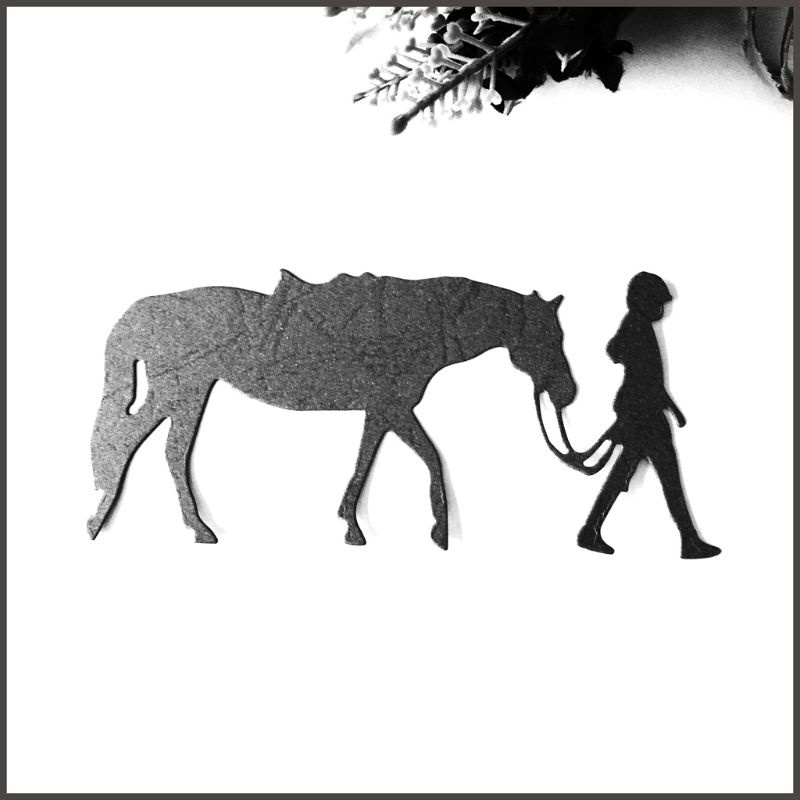 Khuôn Cắt Giấy Kim Loại Hình Ngựa Kéo Xinh Xắn