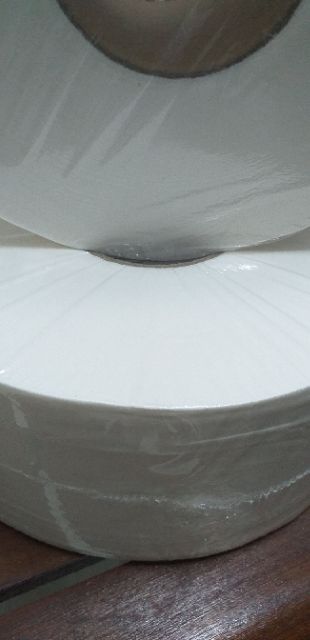 Giấy vệ sinh cuộn lớn 600g