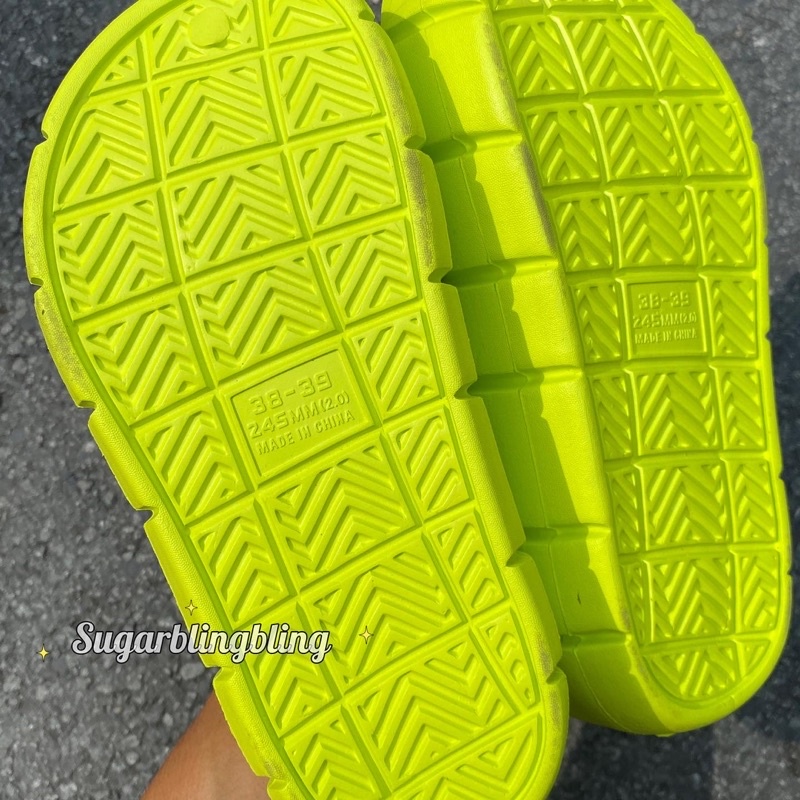 Dép crocs đế cao tặng kèm jibits toy story | Sugarblingbling