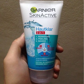 Sữa rửa mặt Garnier