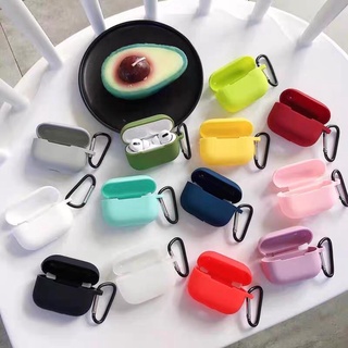 Vỏ bảo vệ tai nghe không dây silicon loại dày nắp liền trơn màu kèm móc treo - tiemcuaan