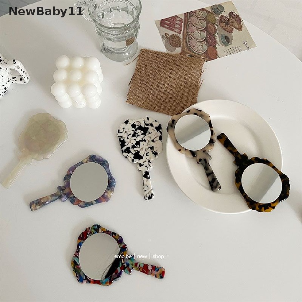 [Hàng mới về] Gương trang điểm cầm tay gọn nhẹ