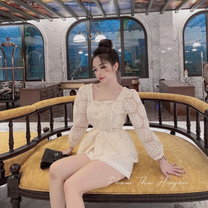 ÁO REN HOA CÚC CỔ VUÔNG BO EO‼️