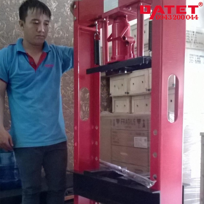 Máy ép thủy lực 20 tấn Torin Y20003