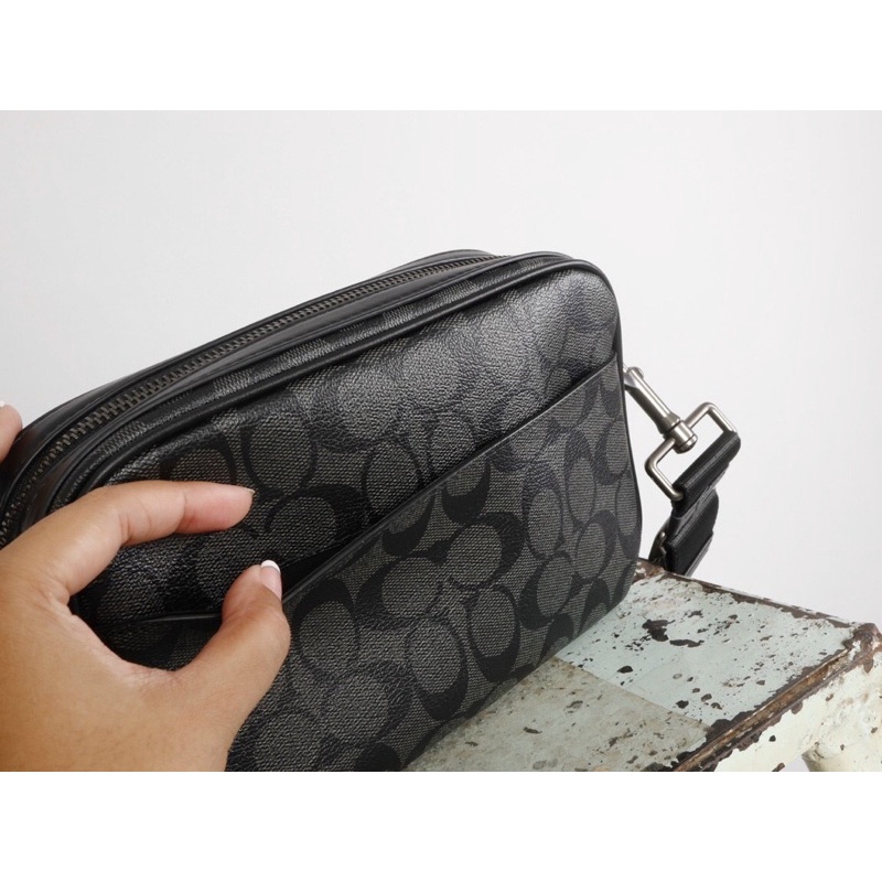 TÚI ĐEO CHÉO COACH FOR MAN F39946