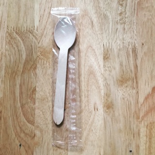 Muỗng gỗ bọc màng (50 cái/1 túi)