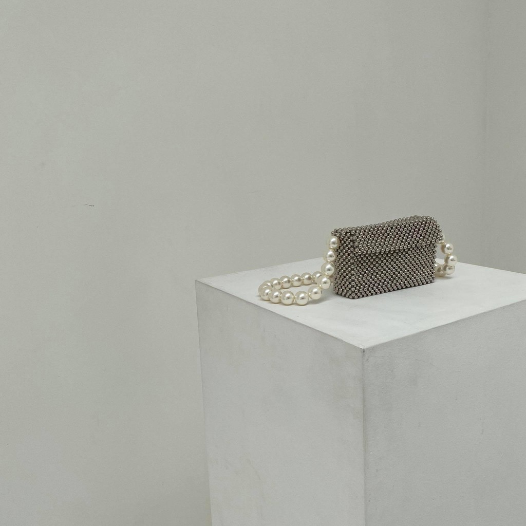 Lily Silver Pearl Bag | Túi Đeo Chéo Nắp Hộp Mini Phong Cách Hàn Quốc