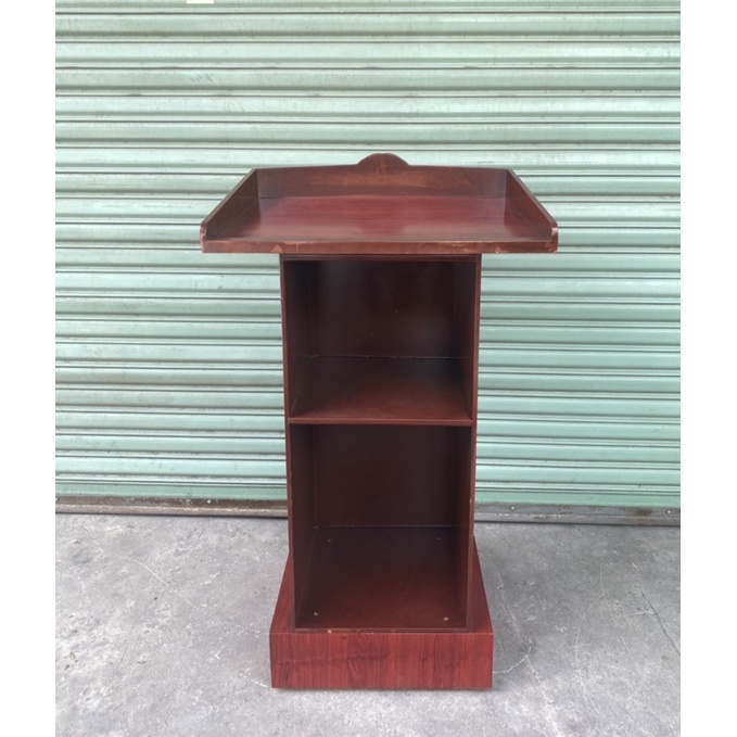 Bục gỗ phát biểu nói chuyện mẫu hoa sen