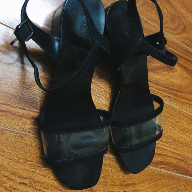 Zara 36 sandal