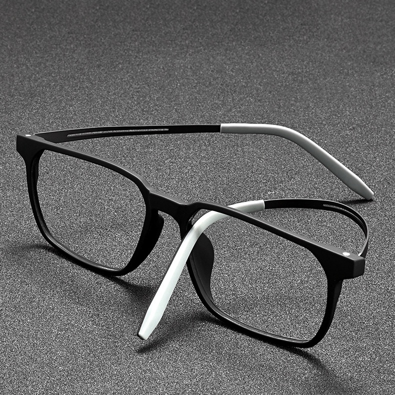 Kính Mát HEVIA Gọng Cao Su Titan Siêu Nhẹ PT004 Thoải Mái Cho Nam Và Nữ