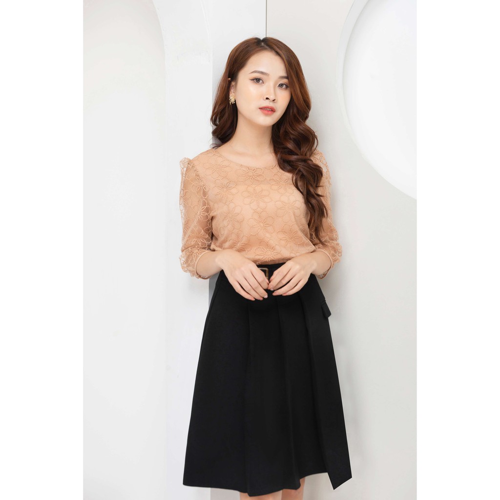 Áo sơ mi nữ cổ trễ, công sở nữ tay ngắn màu trắng, màu be dáng suông, chống nhăn chống xù Bly Fashion Mã SP: A373