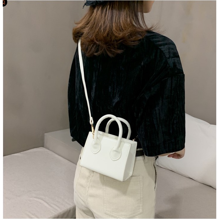 Túi xách nữ đeo vai đeo chéo mini chất da mềm mịn Capucha T88